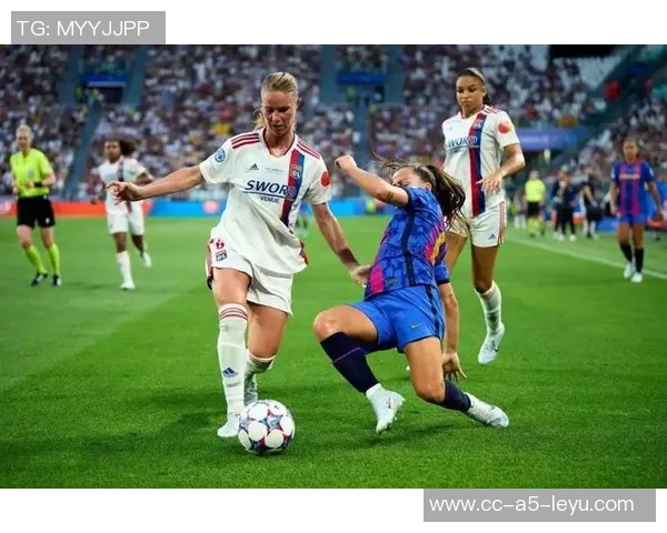 巴萨女足阿莱桑德里右膝前十字韧带断裂即将接受手术恢复之路艰难